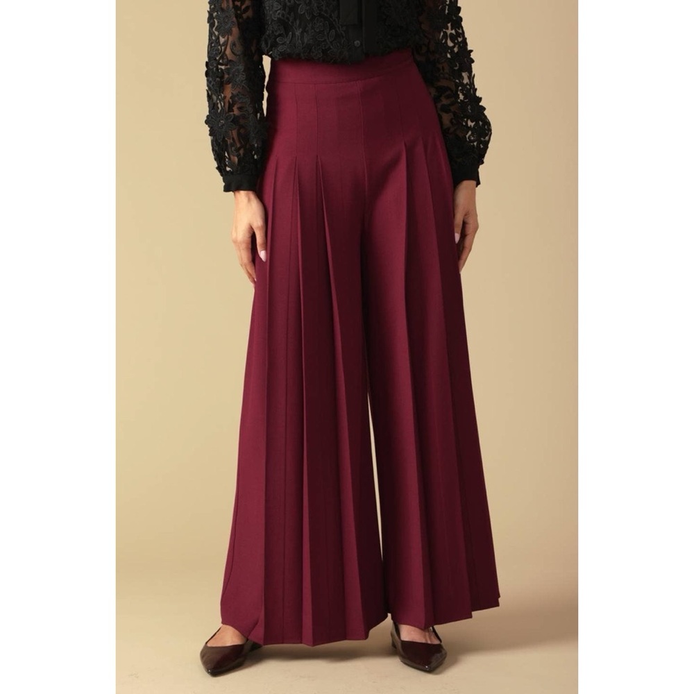Flying Tomato Wide-Leg Pleated Palazzo Pants in Burgundy